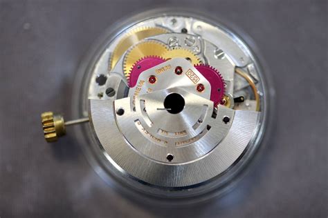 rolex 1520 mechanical movement.